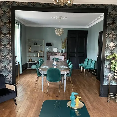 La Maison De Martha Bed & Breakfast