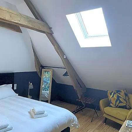 Couette-café La Maison De Martha 4*